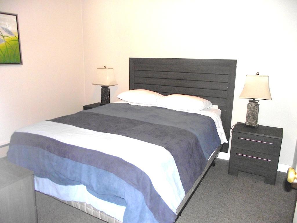 Stratford Motel Whitehorse Rum bild