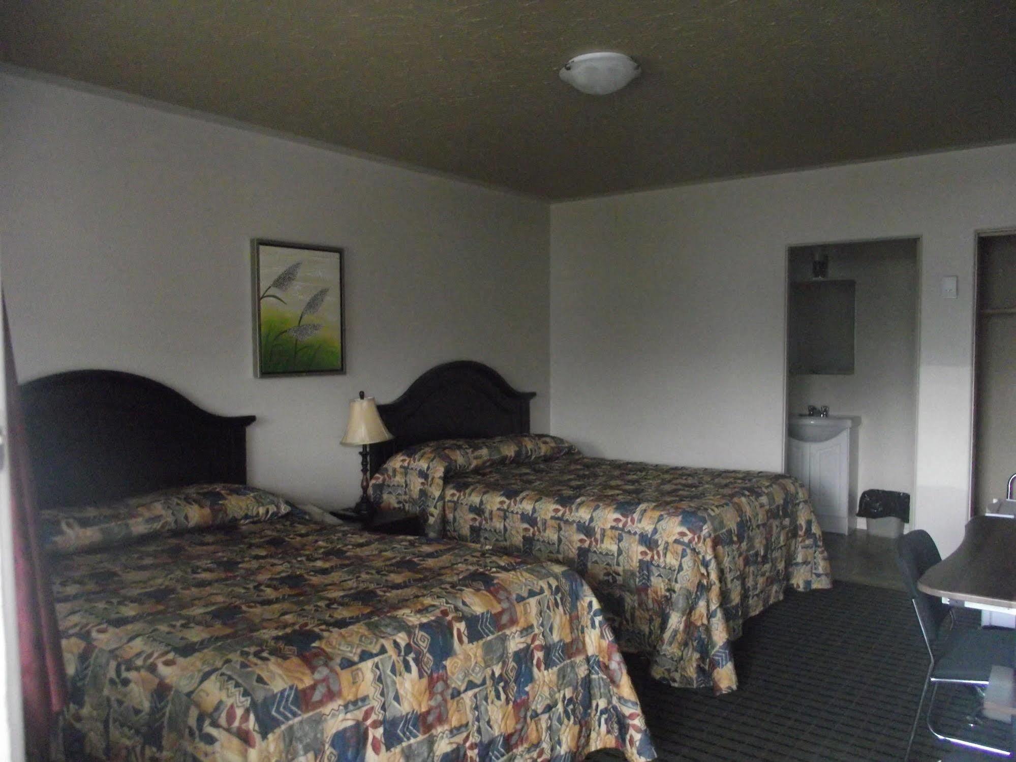 Stratford Motel Whitehorse Exteriör bild